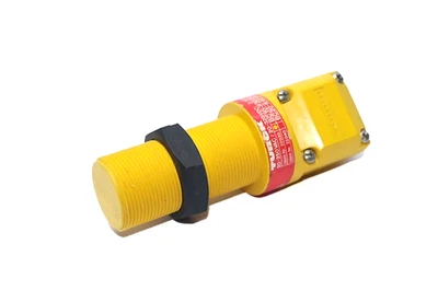 TURCK BC 10-P30SR-FDZ3X CAPACITIVE SENSOR - Image 1 of 4