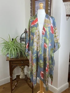 Stunning One Hundred Stars Dusty Blue Peacock & Poppy Lightweight Kimono - Picture 1 of 13