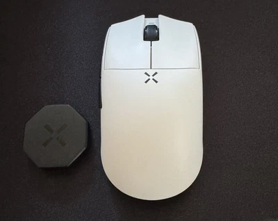 HITSCAN Hyperlight - Ratón Inalámbrico para Juegos - Blanco Apenas Usado Foto 1 de 2