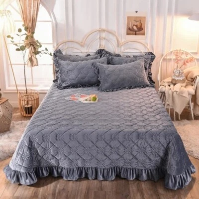 Soft Velvet Thicken Winter Bed Cover Ruffle Bed Plaid Linens on The Bed Blanket - Image 1 of 4