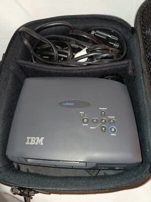 IBM iLM300 DLP Projector Portable HD 1080i HDMI,w/Cables, & Carry Case NO REMOTE - Image 1 of 4