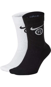 NIKE SNKR FC SOX - ESSENTIAL CREW- Youth Sz 3-5; Wmn 4-6 - Picture 1 of 2