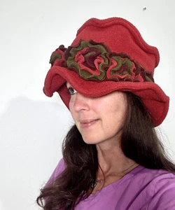 Vintage 90s Womens Hat Amber Rose Floral Fleece Winter Fall Grunge Red Packable - Picture 1 of 15