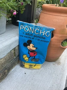 Poncho De Colección Mickey Mouse Tamaño Adulto Impermeable Vinilo Walt Disney NUEVO - Imagen 1 de 3