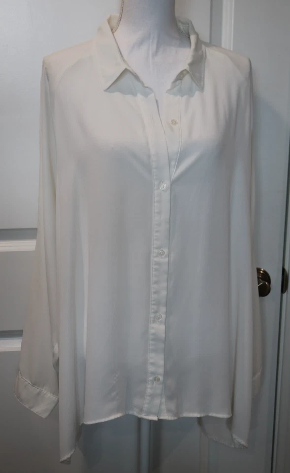 Top Shirt Blouse 3X Soul Mates Plus White Collar Button Up LS Polyester NWOT's - Image 1 of 1