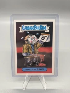 2018 Garbage Pail Kids Oh the Horror-ible 80er Horror Joyless Jason 7a von 15 - Bild 1 von 2