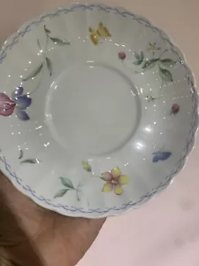Mikasa Maxima Sorrento White Luncheon/Salad/Bread Plate Side Dish Floral CAJ09 - Picture 1 of 8