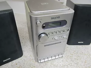 SANYO DC-DA 900 MIKROSYSTEM - ERSATZTEILE/REPARATUREN (siehe Details) - Bild 1 von 5
