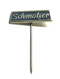 Schmotzer Landmaschinen 70er Jahre Anstecknadel (H32) - Bild 1 von 1