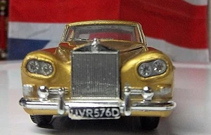 GOLD ROLLS ROYCE SILVER CLOUD METALLIC from England Original Dinky Rolls Royce - Picture 1 of 10