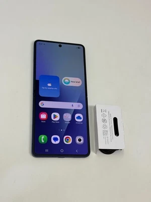 Samsung Galaxy Z Flip7 (SM-F766W) - 256GB Unlocked Blue - Open Box w/Warranty - Image 1 of 4