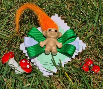 Cute Ladies Girls Troll Retro Nerd Kitsch Kawaii Hairclip 90s 80s  - Image 1 of 2