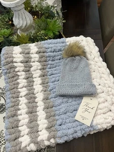 BEAUTIFUL NEW HANDMADE BABY BLANKET - PURPLE/GREY - SUPER SOFT CHUNKY YARN - Picture 1 of 4