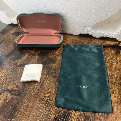 Gafas Gucci SOLO ESTUCHE RÍGIDO Diseñador Terciopelo Verde Lujo Gafas de sol Soporte Foto 1 de 4