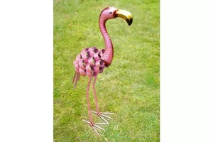 Pink Flamingo Metal Garden Ornament Outdoors Fun - Picture 1 of 6