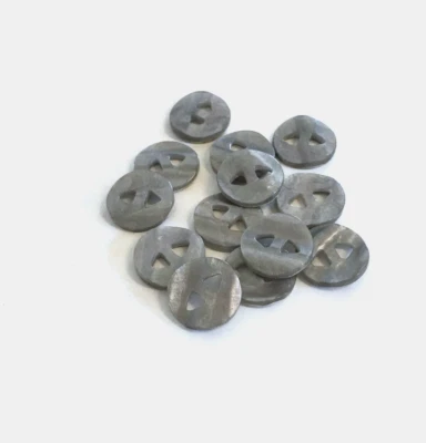 24 Buttons Pearlized Gray Shell Design Plastic 2-Hole Sew Sewing 15 mm #BK118 - Image 1 of 4