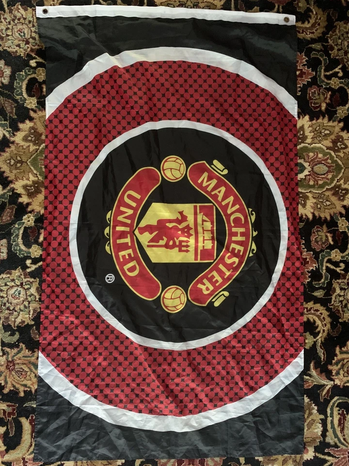 Bandera/estandarte tamaño completo Manchester United Futbol Club diseño único rojo - (3x5 pies) Foto 1 de 4