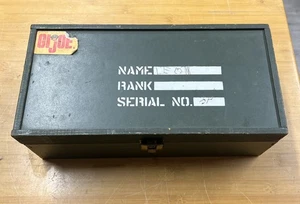 Caja de almacenamiento de madera GI Joe vacía vintage de los años 60 ejército - Imagen 1 de 5
