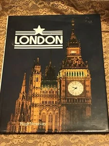 London Photo Book By Hugh Newbury - Foto 1 di 10