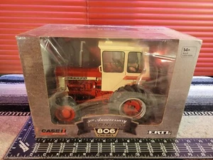 Ertl Farmall 806 Diesel w/FWA 1/16 diecast farm tractor replica collectible - Picture 1 of 6