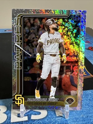 Fernando Tatis Jr 2025 Topps Actualización Serie HOLO Lámina Fabuloso Primero #US217 Foto 1 de 2