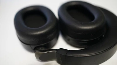 Auriculares inalámbricos estéreo Jabra Evolve2 85 (UC, USB-C) - solo auriculares negros Foto 1 de 4
