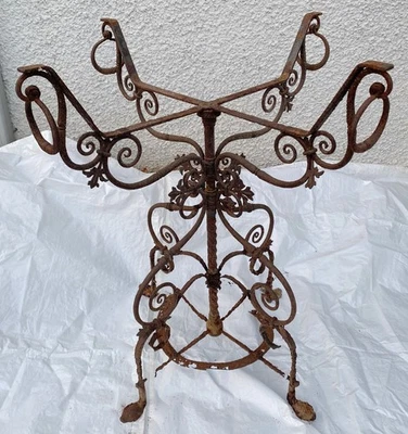 Base grande antigua francesa de hierro forjado roble ornamentado jardín jardinero planta soporte Foto 1 de 4