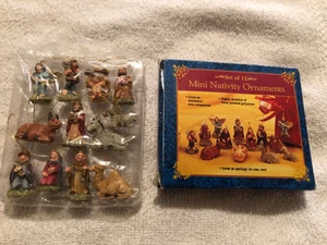 Juego de 12 Belenes Navideños Vintage Miniatura - Imagen 1 de 3