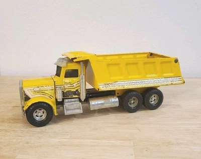 Camión de volteo Ertl Peterbilt de colección Hard Rock Hauling Company acero prensado Foto 1 de 4