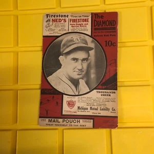 1935 Detroit Tigers Scorebook Scored VRS. Boston Redsox - Picture 1 of 4