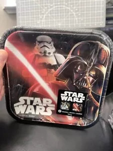 Platos de aperitivos clásicos de papel cuadrado de 7" para fiesta de Star Wars 8 quilates. ¡Nuevo!!¡! - Imagen 1 de 2