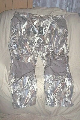3X Camo Hunting Pants Lined Camo Pants Mid Season Waterproof Pants Waterfowl  - Image 1 of 4