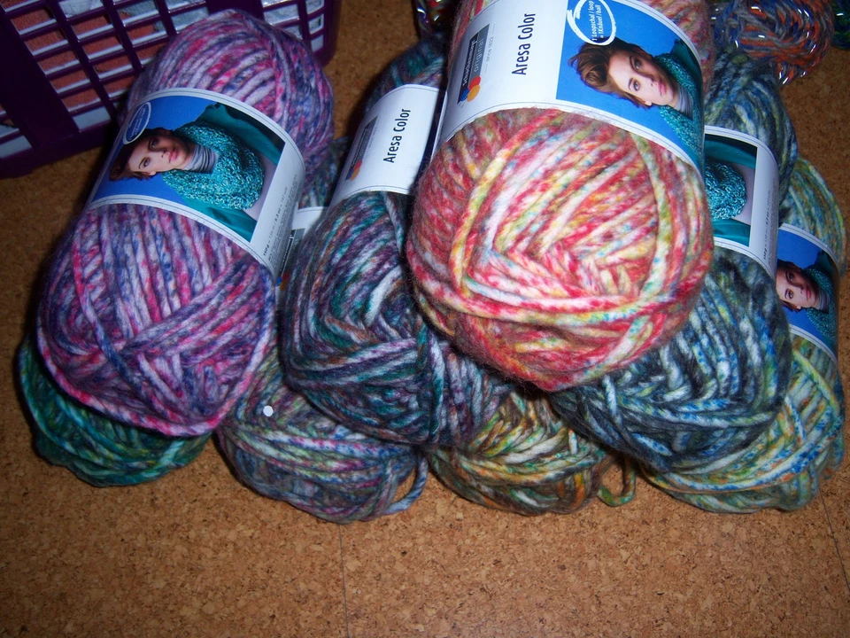 60 €/1 kg  Aresa Color Wolle für Loop weich Strickgarn 150 g   - Bild 1 von 1