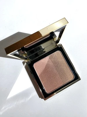 Rubor Iluminador Bobbi Marrón Bronce Rubor Nuevo LE Foto 1 de 4