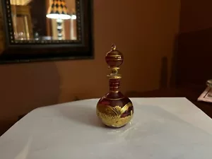 EGYPTIAN ETCHED COLORED BLOWN GLASS PERFUME DECANTER WITH STOPPER 4 1/4" TALL - Picture 1 of 5