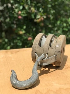 Polea de bloque de madera vintage con gancho - Imagen 1 de 3