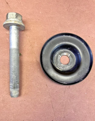 Mini Cooper Clubman 2011 nudillo trasero brazo de arrastre montaje perno 11-13 Foto 1 de 3