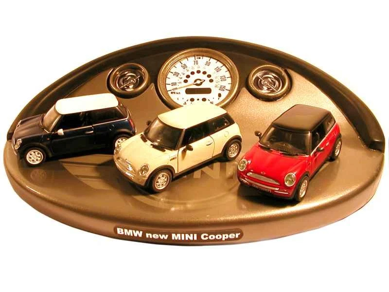 Mini Cooper/R50 2001 - Corgi 1/36 - Immagine 1 di 1