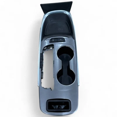 Chevrolet Malibu 2016-2023 consola central palanca de cambios portavasos moldura 23471963 OEM Foto 1 de 4