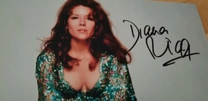 DIANAS RIGG 007 JAMES BOND AUTHENTIC AUTOGRAPH AS TRACY BOND IN OHMSS w/COA - Picture 1 of 6