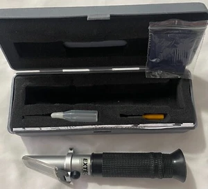 Extech Instruments RF11 Portable Refractometer w/Case - Picture 1 of 5