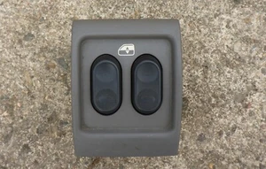 Schaltereinheit Fensterheber Chrysler PT Cruiser Schalter hinten Fußraum - Bild 1 von 6