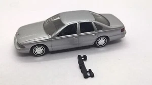 Busch 47600 Chevrolet Caprice limusina plateada metálica EE. UU. V8 (23) - Imagen 1 de 3