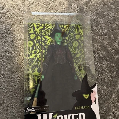 Muñeca Wicked Witch Of The West Barbie Signature Elphaba 2018 Wizard of Oz Foto 1 de 4