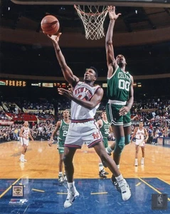 Charles Oakley Licensed 8x10 photo NBA New York Knicks Unsigned Photo File - Picture 1 of 1