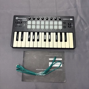 Novation Launchkey Mini MK2 USB MIDI Keyboard Controller - Picture 1 of 3