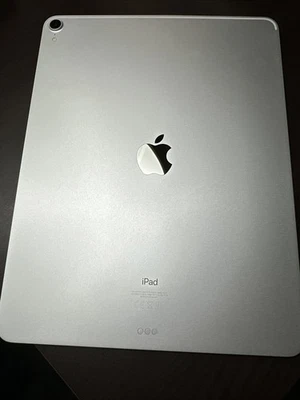 Apple iPad Pro 12.9 3rd Gen 2018 Wi-Fi Cellular 256GB Silver - Image 1 of 4