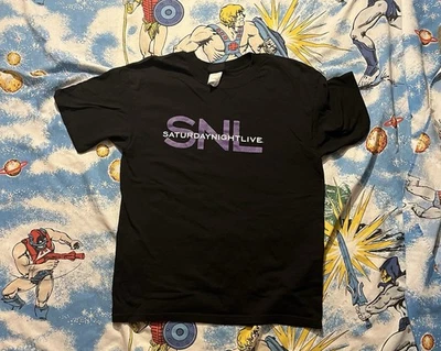 Camiseta De Colección Y2K 2000s SNL Saturday Night Live Talla L Camiseta Deletrear Sandler Foto 1 de 4