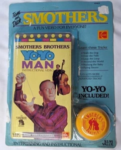 The Smothers Brothers YO-YO MAN Instructional VHS Video & Yellow YO-YO Pre-owned - Imagen 1 de 4