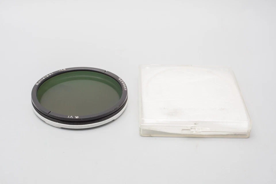 Rollei  Rooleipol -1.5 CPL Filter Bay VI Bayonet for Rolleiflex 6000 Series Lens - Image 1 of 4